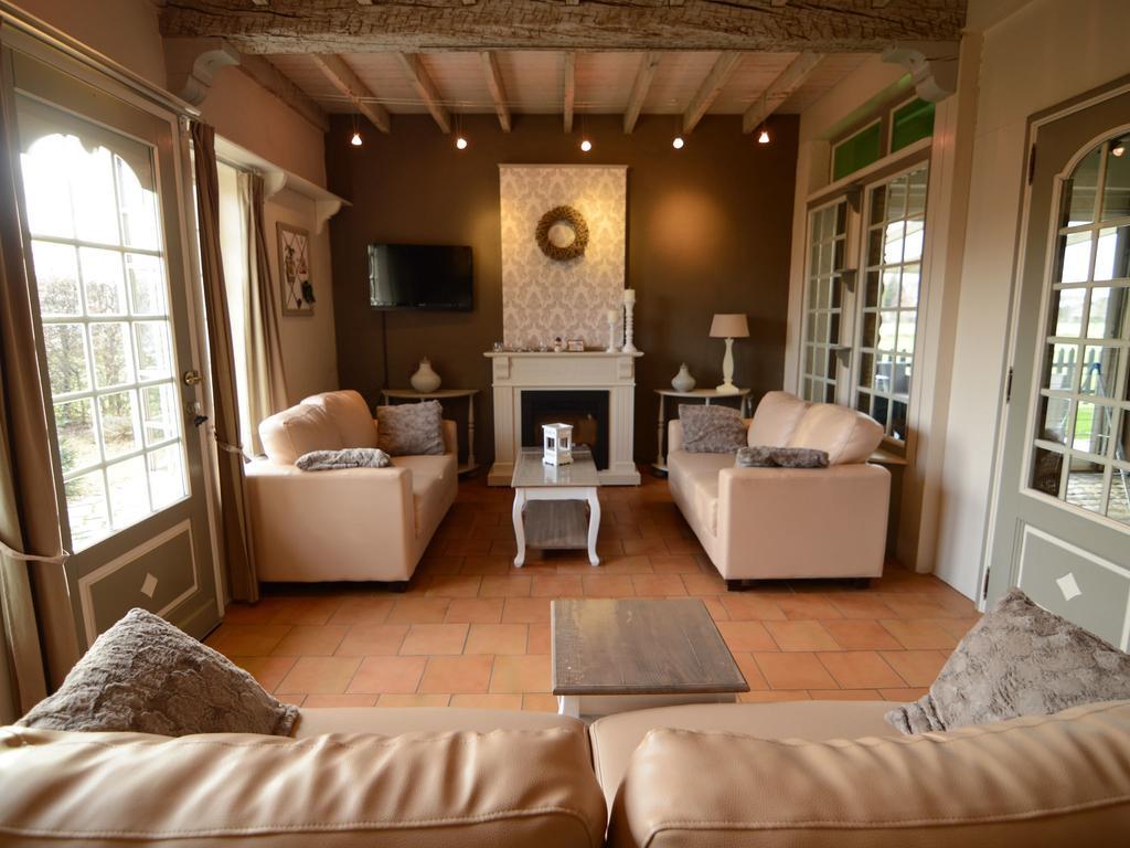 Charming Holiday Home In Zele Near The Forest Zewnętrze zdjęcie
